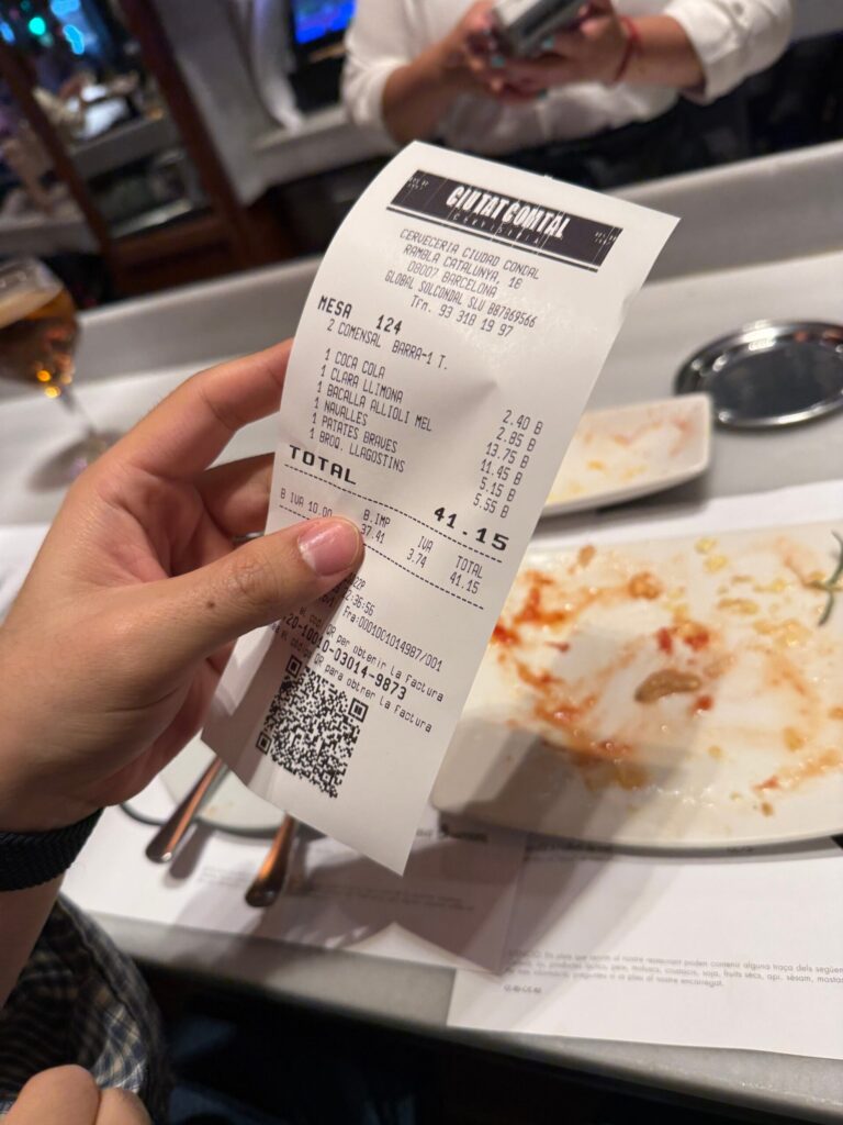 시우다드 콘달 첫 번째 방문 당시 2인 식사 영수증